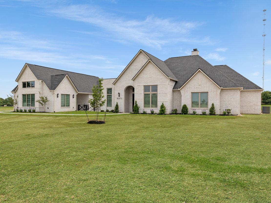10372 Charlinda Lane